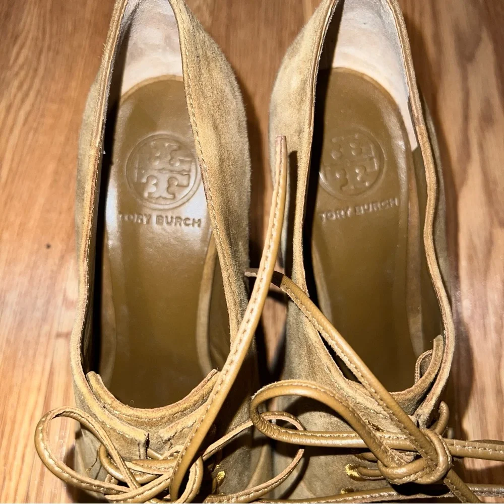 Tory Burch‎ Tan Suede Leather Lace Up Oxford 4” Heels 9.5 M